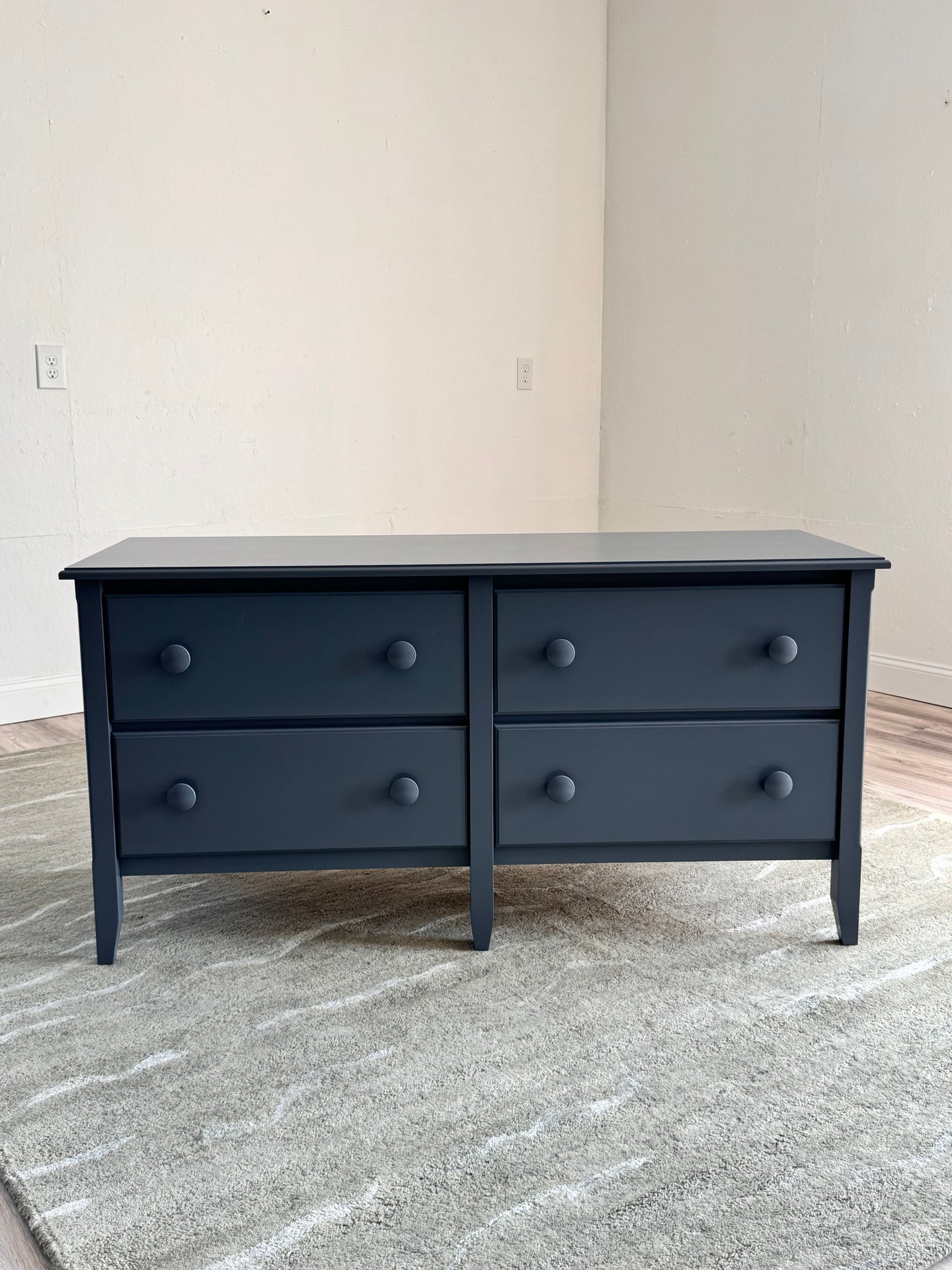 4-Drawer Dresser in Gull